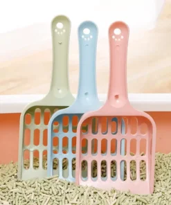 three kitty litter scoops